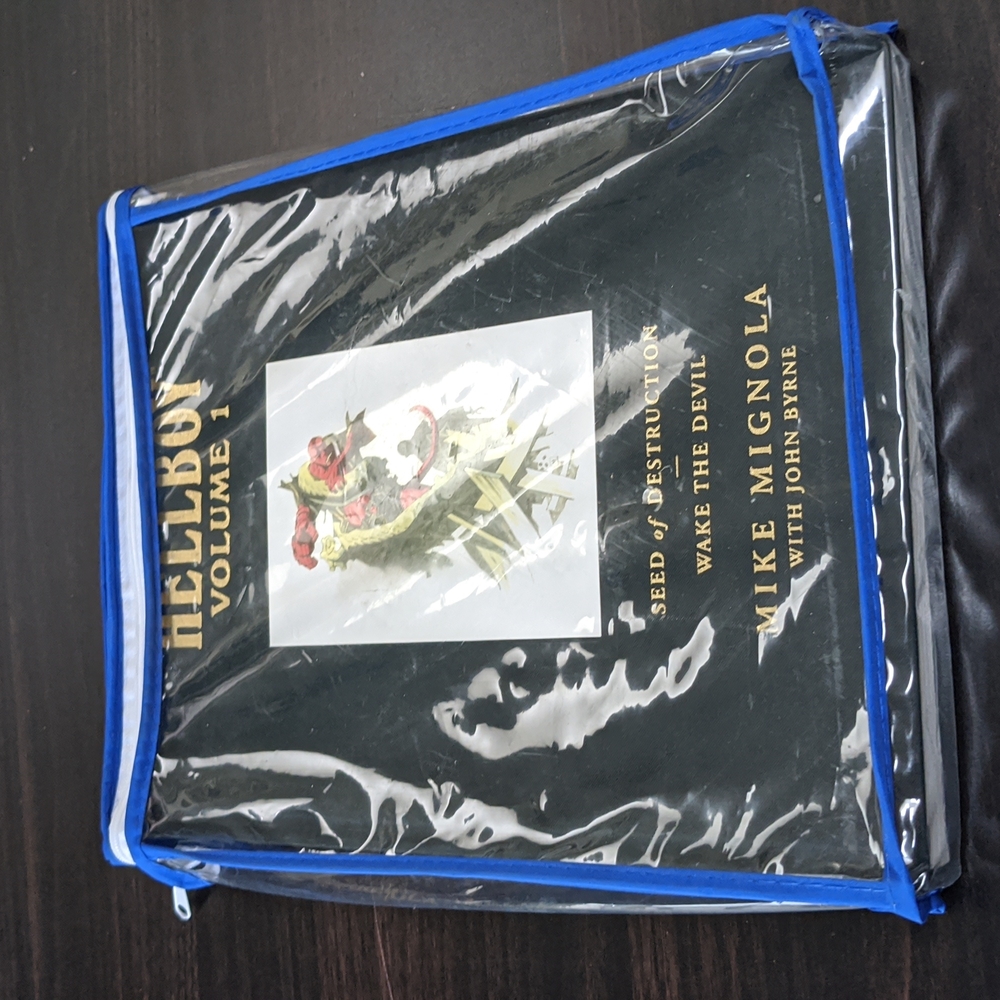 HELLBOY Volume 1 /2008 1st. Edition